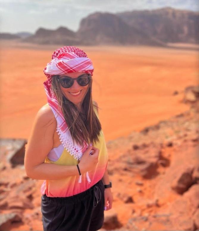 Saleem With Jeep Tour Lägenhet Wadi Rum Exteriör bild